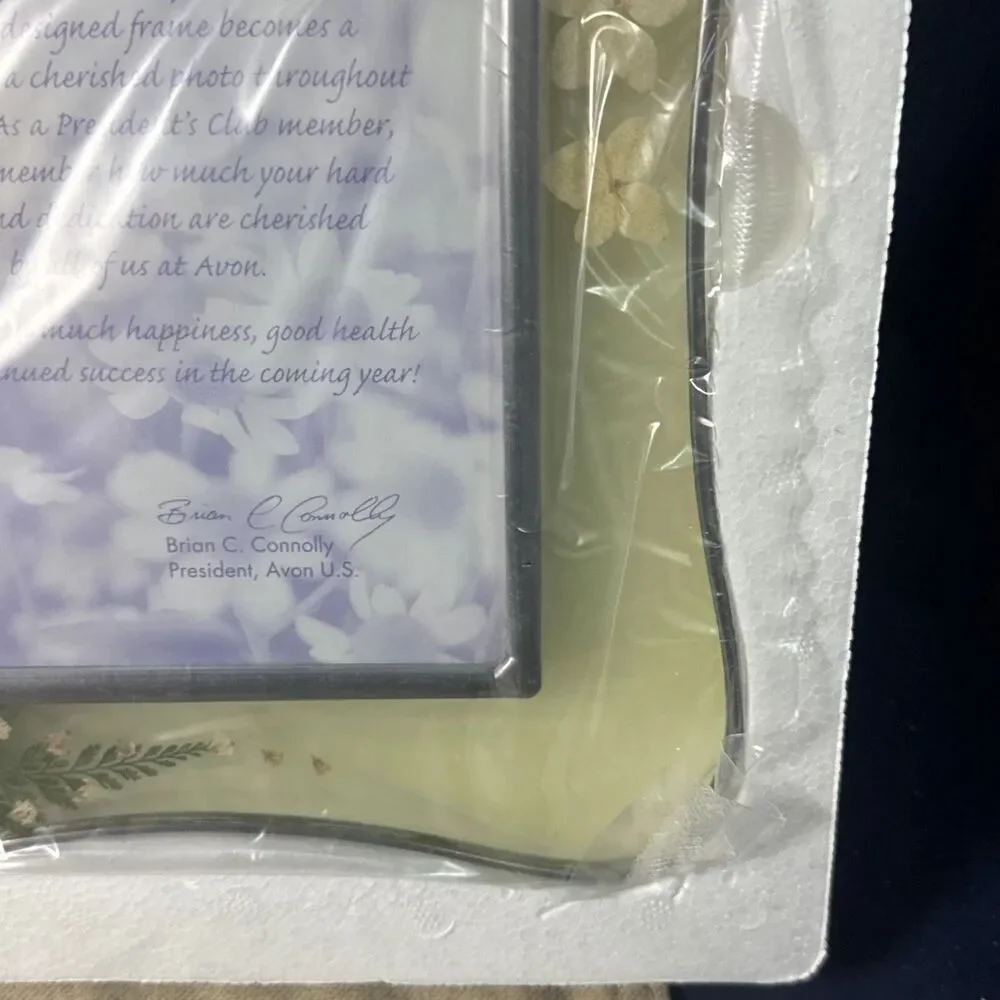 Avon 2002 Presidents Club Birthday Gift Picture Frame Glass Floral New Boxed